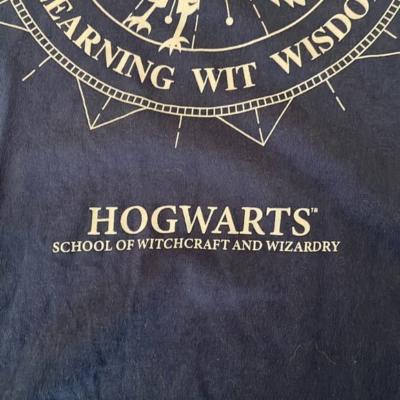 EUC - Harry Potter T- Shirt - Size S - Picture 7 of 10